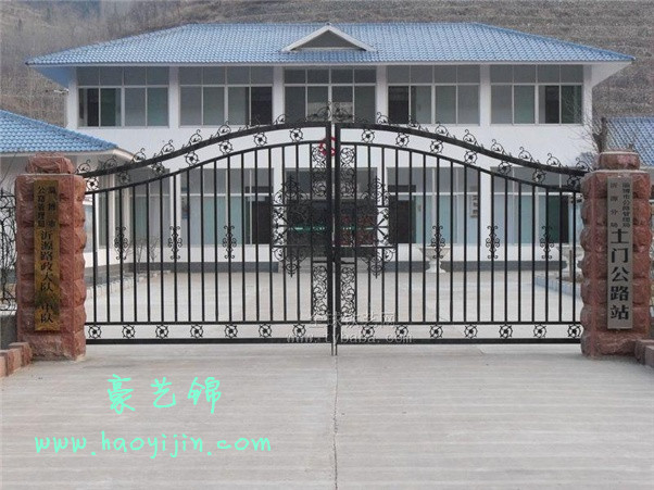 圖片關鍵詞 中式小區(qū)鐵藝大門效果圖